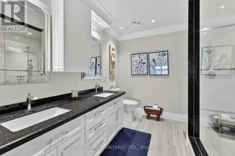 90 Orchard Point Road Orillia ON L3V 8K4