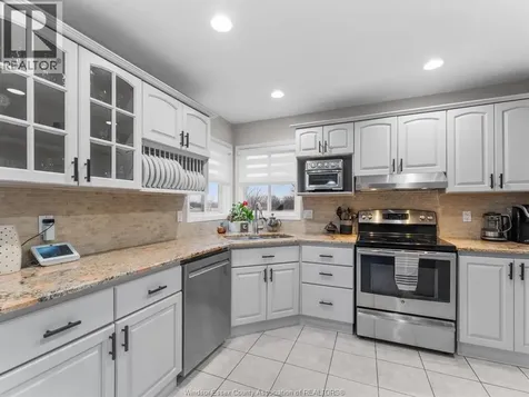 46 Brush Crescent Amherstburg ON N9V 3Y5
