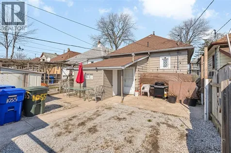 1055 Hall Avenue Windsor ON N9A 2M6