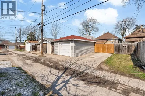 1055 Hall Avenue Windsor ON N9A 2M6
