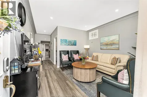 1055 Hall Avenue Windsor ON N9A 2M6