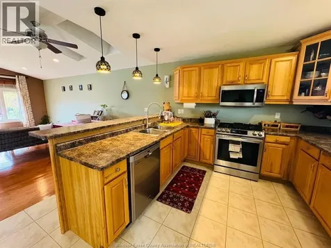 890 Southwood Drive Lakeshore ON N0R 1A0