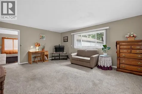 3733 Vaughan Street Windsor ON N9C 1Z6