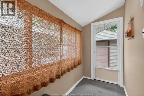 3733 Vaughan Street Windsor ON N9C 1Z6