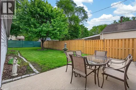 3733 Vaughan Street Windsor ON N9C 1Z6