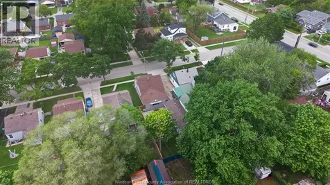 3733 Vaughan Street Windsor ON N9C 1Z6