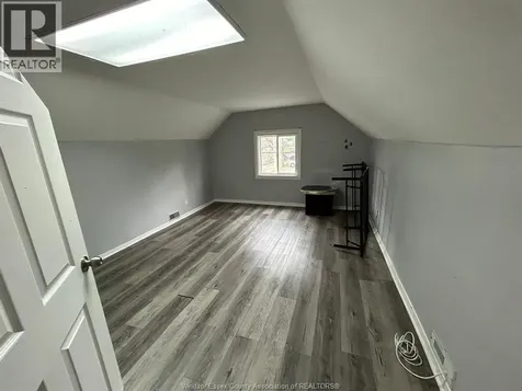 3153 Peter Street Windsor ON N9C 1H3