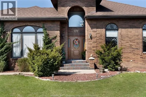 172 Pointe West Amherstburg ON N9V 3R6