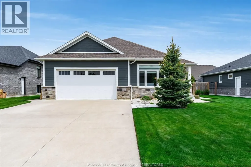 8 Wisteria Lane Kingsville ON N9Y 0E3