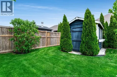8 Wisteria Lane Kingsville ON N9Y 0E3
