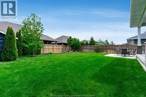8 Wisteria Lane Kingsville ON N9Y 0E3