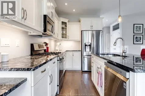 8 Wisteria Lane Kingsville ON N9Y 0E3