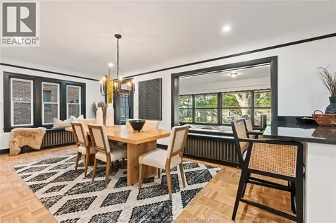 2163 Victoria Windsor ON N8X 1P8