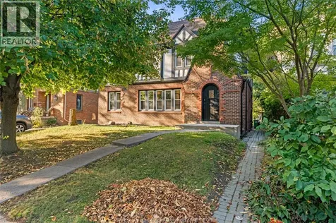 2163 Victoria Windsor ON N8X 1P8