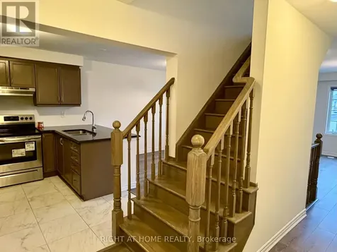 95 Mcalister Avenue Richmond Hill ON L4S 0L2