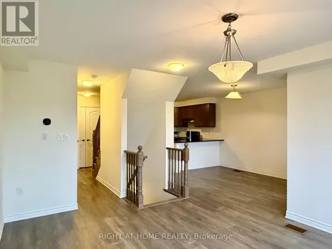 95 Mcalister Avenue Richmond Hill ON L4S 0L2