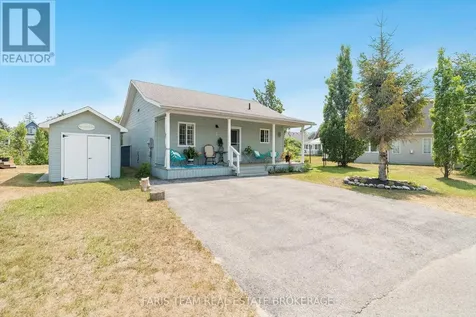 3 Awenda Avenue Wasaga Beach ON L9Z 1X7