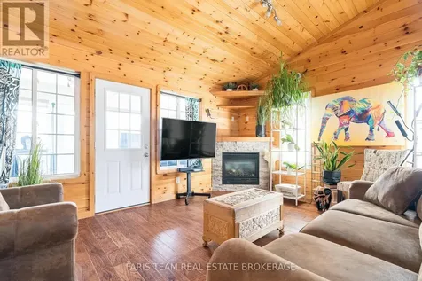 3 Awenda Avenue Wasaga Beach ON L9Z 1X7