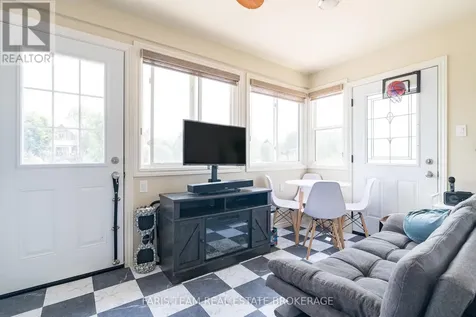 3 Awenda Avenue Wasaga Beach ON L9Z 1X7