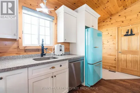 3 Awenda Avenue Wasaga Beach ON L9Z 1X7