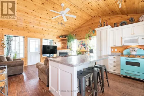 3 Awenda Avenue Wasaga Beach ON L9Z 1X7