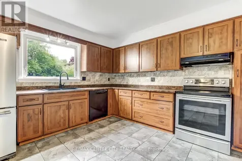 10 Runnymede Crescent London North (north J) ON N6G 1Z8