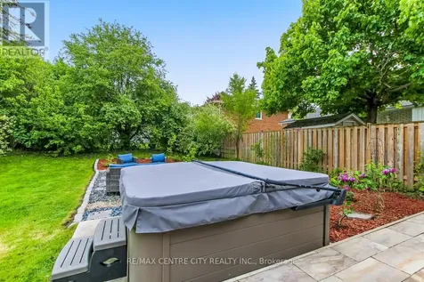 10 Runnymede Crescent London North (north J) ON N6G 1Z8