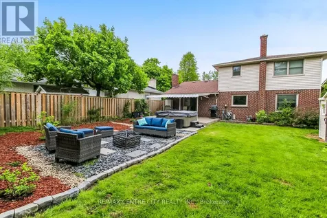 10 Runnymede Crescent London North (north J) ON N6G 1Z8