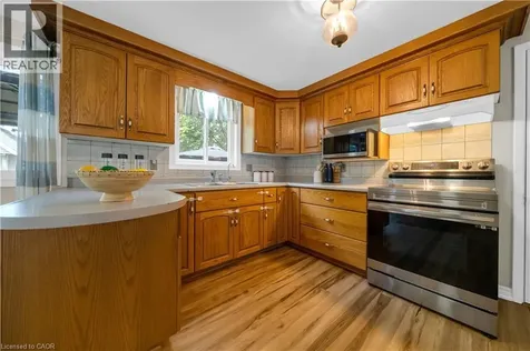 26 Peachtree Crescent Cambridge ON N1S 4W5