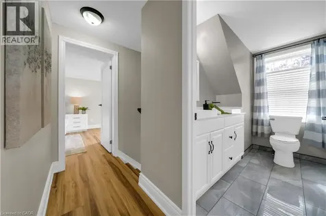 26 Peachtree Crescent Cambridge ON N1S 4W5
