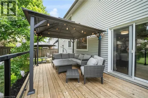 26 Peachtree Crescent Cambridge ON N1S 4W5