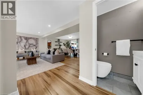 26 Peachtree Crescent Cambridge ON N1S 4W5