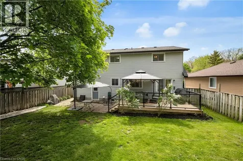 26 Peachtree Crescent Cambridge ON N1S 4W5