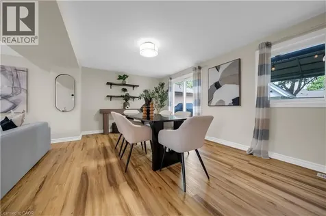26 Peachtree Crescent Cambridge ON N1S 4W5
