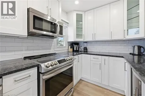 70 Whyte Avenue North Thorold ON L2V 2T7