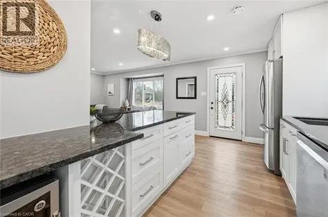 70 Whyte Avenue North Thorold ON L2V 2T7