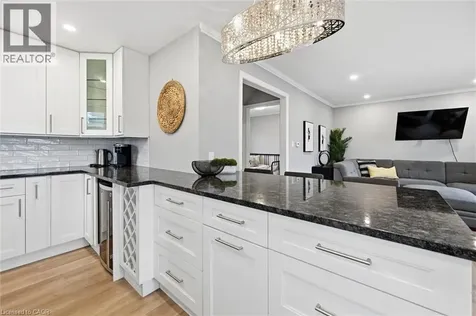 70 Whyte Avenue North Thorold ON L2V 2T7