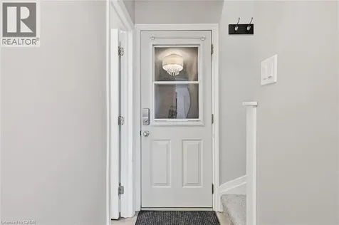 70 Whyte Avenue North Thorold ON L2V 2T7