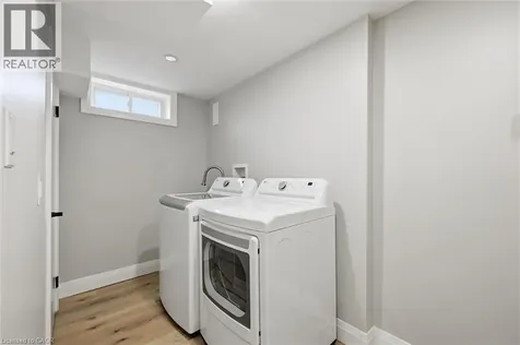 70 Whyte Avenue North Thorold ON L2V 2T7