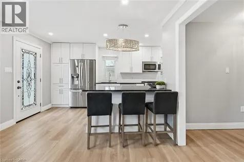 70 Whyte Avenue North Thorold ON L2V 2T7