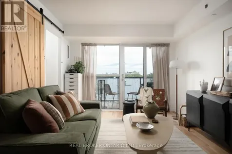 35 Saranac Boulevard Toronto (englemount-lawrence) ON M6A 2G4