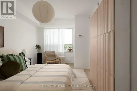 35 Saranac Boulevard Toronto (englemount-lawrence) ON M6A 2G4