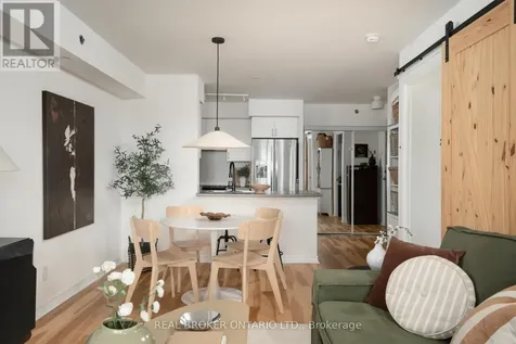 35 Saranac Boulevard Toronto (englemount-lawrence) ON M6A 2G4