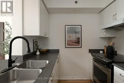 35 Saranac Boulevard Toronto (englemount-lawrence) ON M6A 2G4
