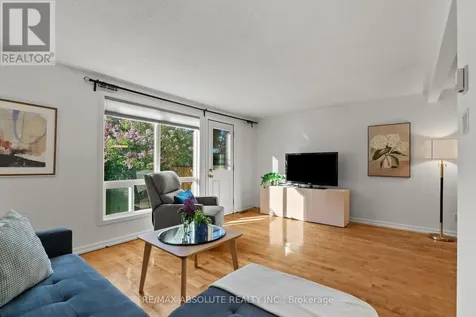 413 Woodfield Drive Ottawa ON K2G 4B7