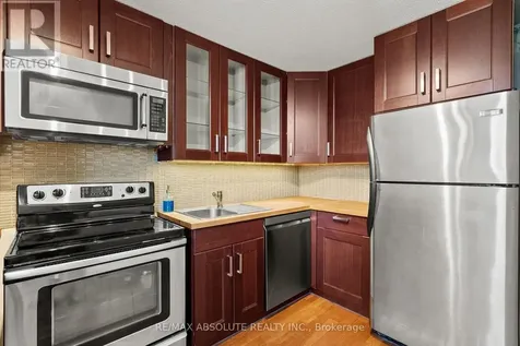 413 Woodfield Drive Ottawa ON K2G 4B7