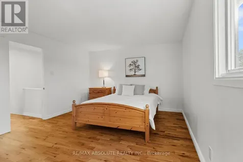 413 Woodfield Drive Ottawa ON K2G 4B7