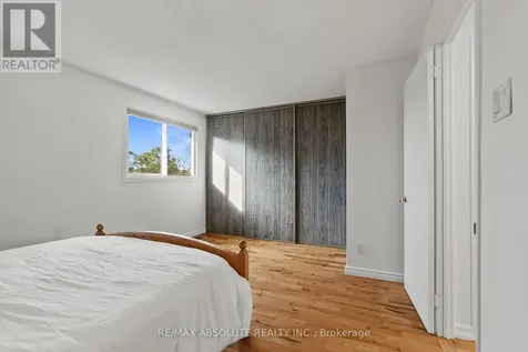 413 Woodfield Drive Ottawa ON K2G 4B7