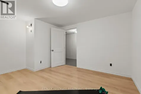 413 Woodfield Drive Ottawa ON K2G 4B7