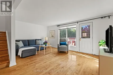 413 Woodfield Drive Ottawa ON K2G 4B7